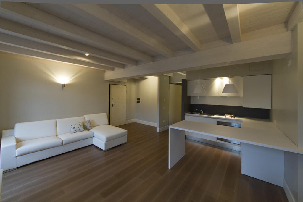 Apartament La Casa Del Porto Lovere Pokój zdjęcie